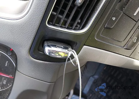 2012 Audi Q5 2.0T Premium z USA, uszkodzony, nr VIN WA1LFAFP8CA031334